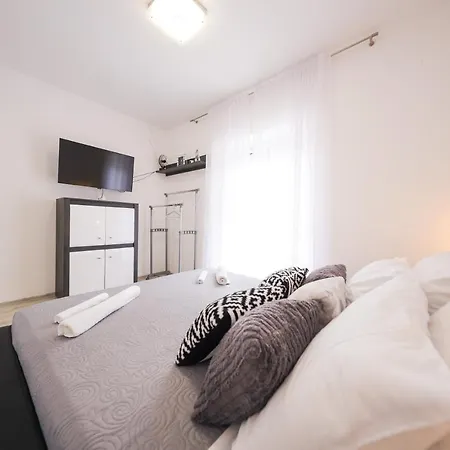 Deluxe Look * 扎达尔