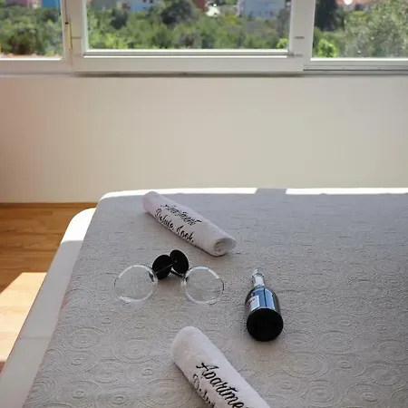 Deluxe Look * 扎达尔